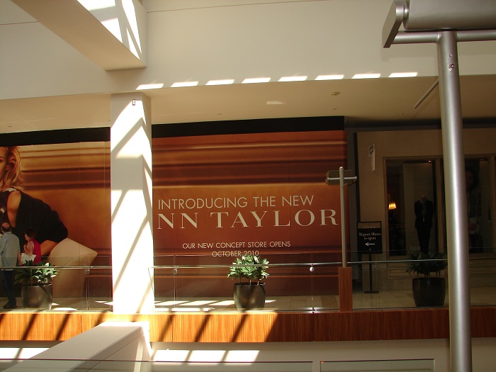 Sign and Banner Installer